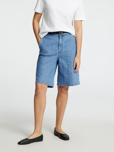 Evelyn Bermuda Shorts - Medium Blue Denim