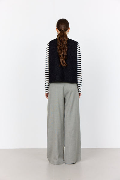 Nissa 1 Waistcoat - Black