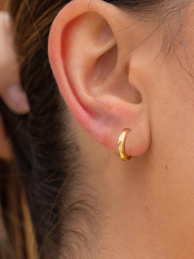 Ava Faceted Huggies - Gold Plating