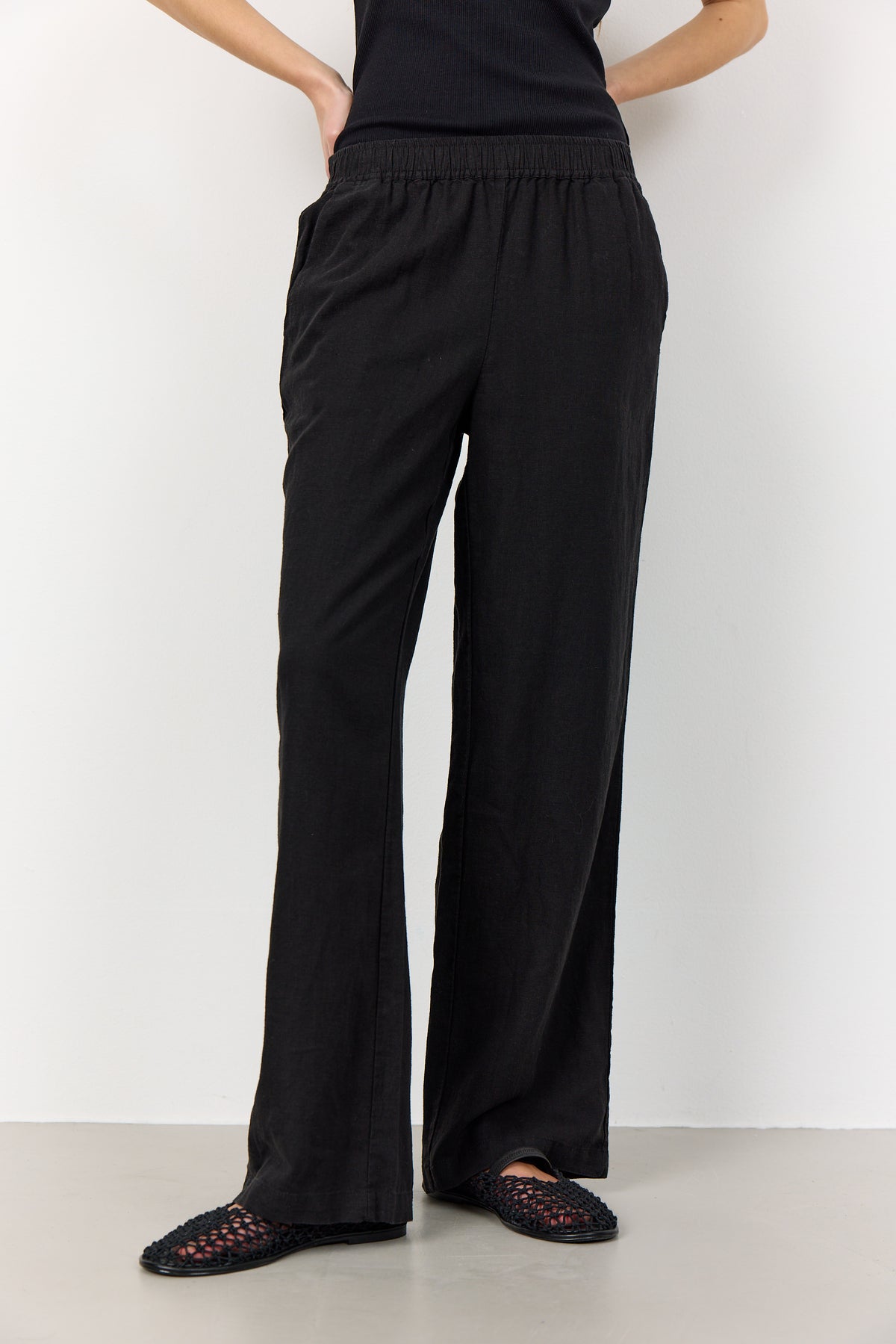 Naja 7 Pants - Black
