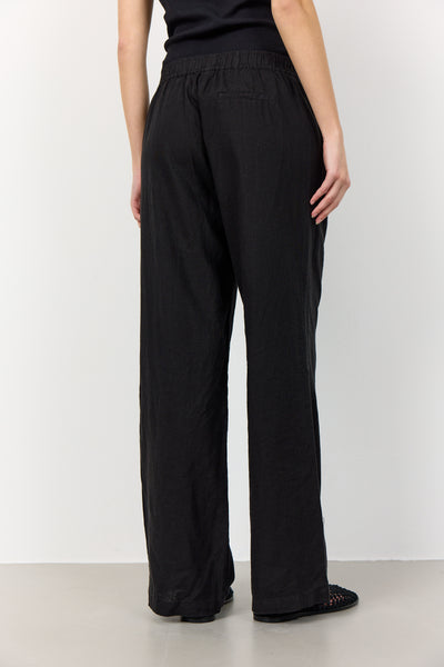 Naja 7 Pants - Black