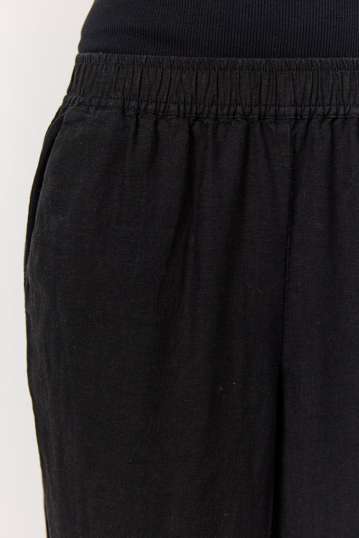 Naja 7 Pants - Black