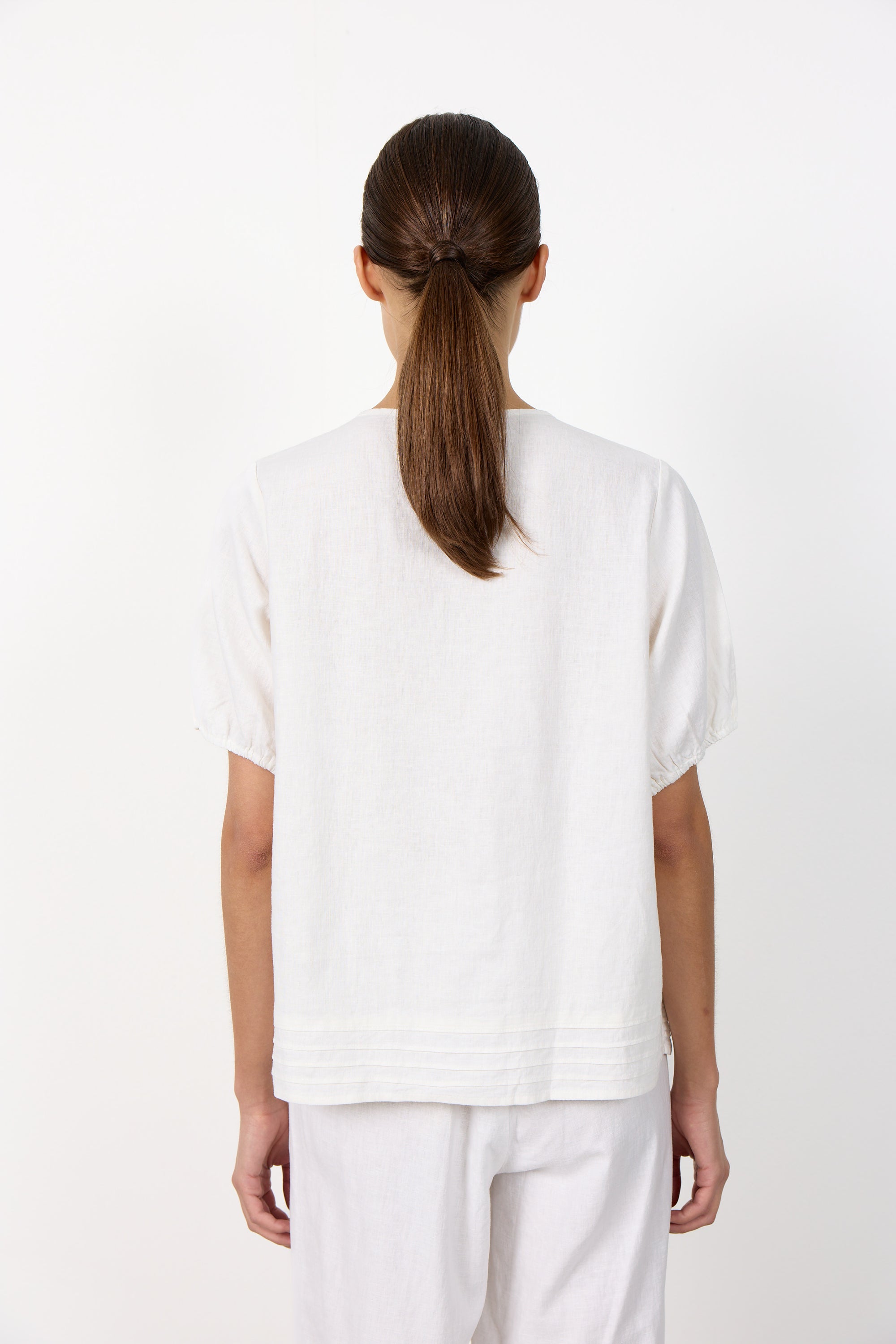 Naja 54 Blouse - White