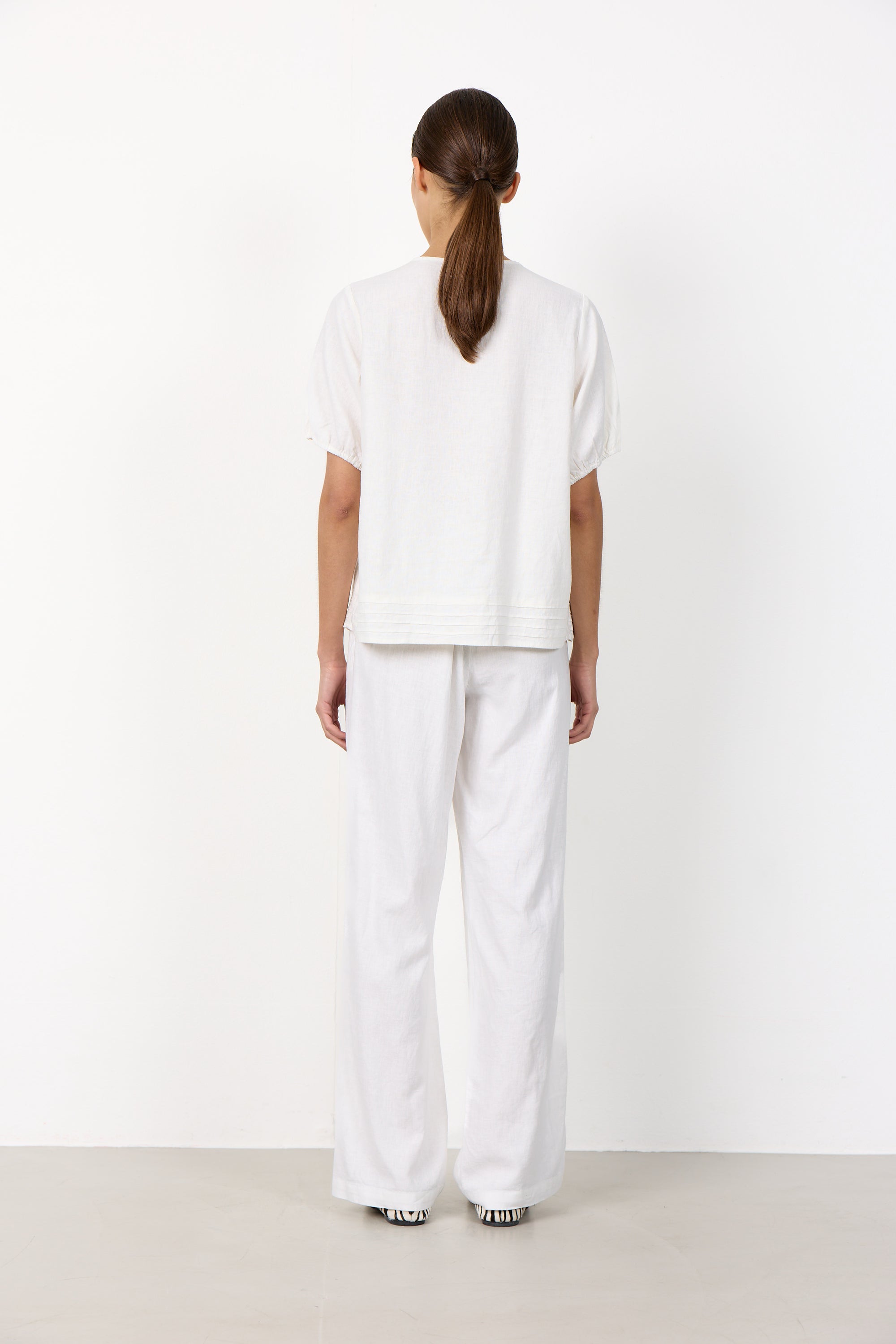 Naja 54 Blouse - White