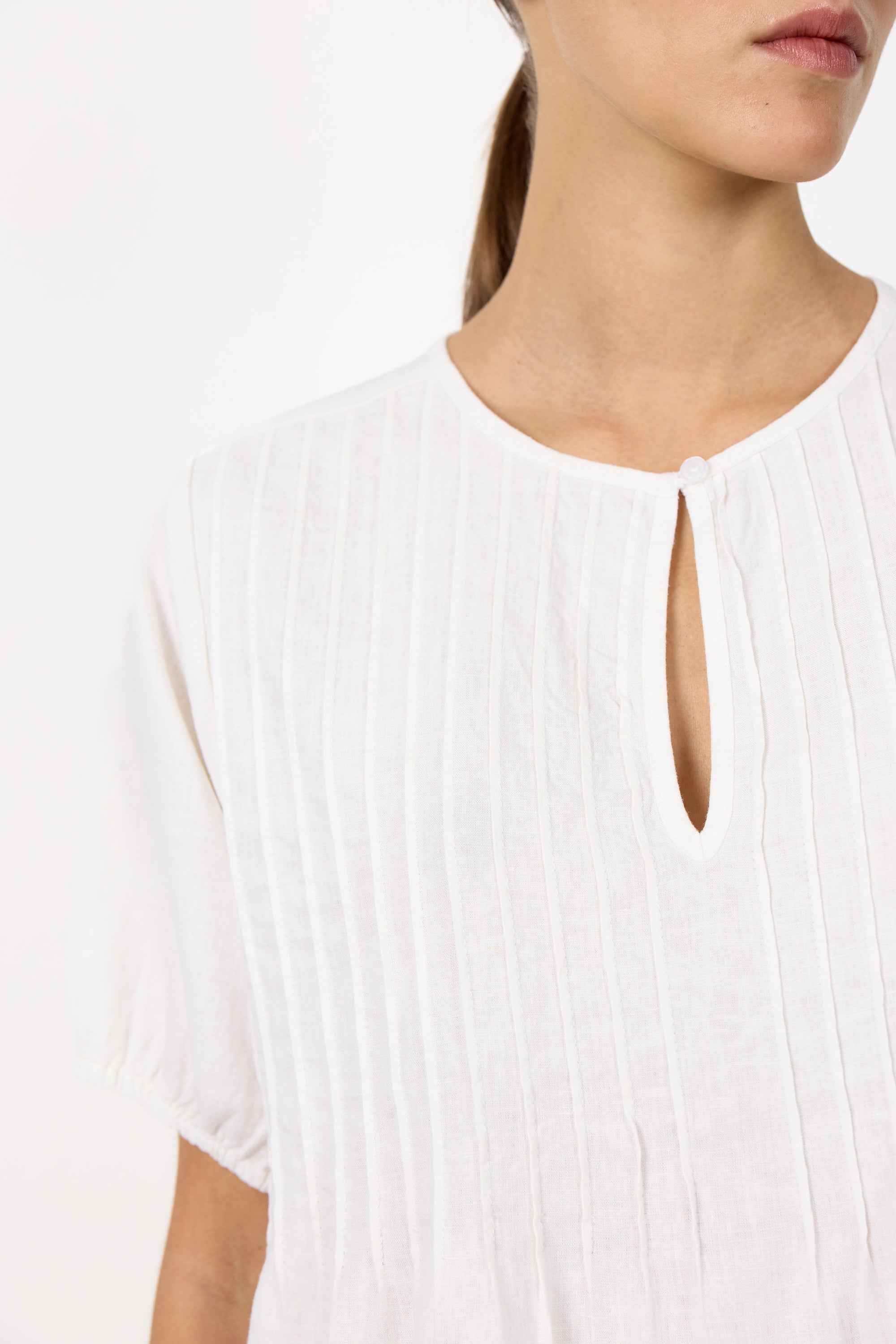 Naja 54 Blouse - White