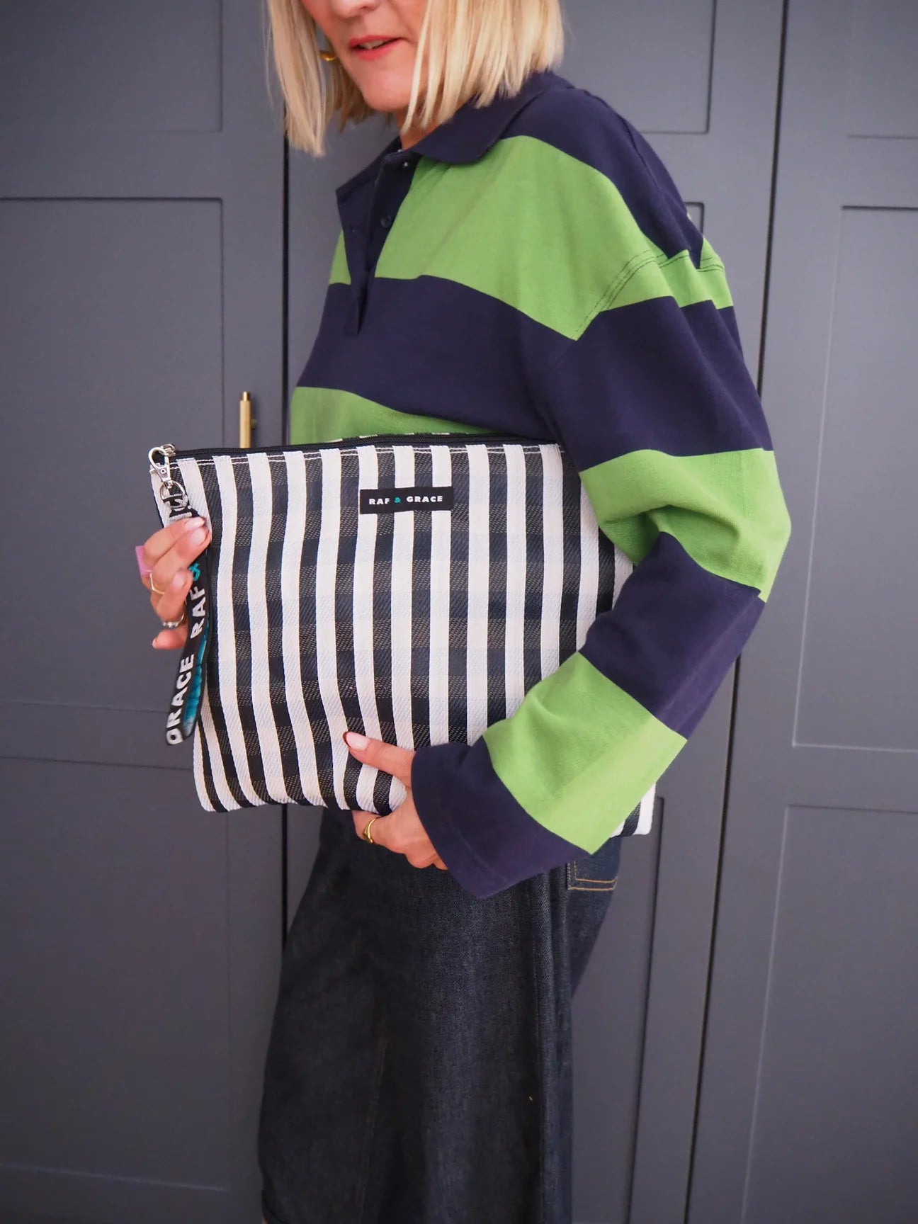 Large Pouch - Black/ White Stripe