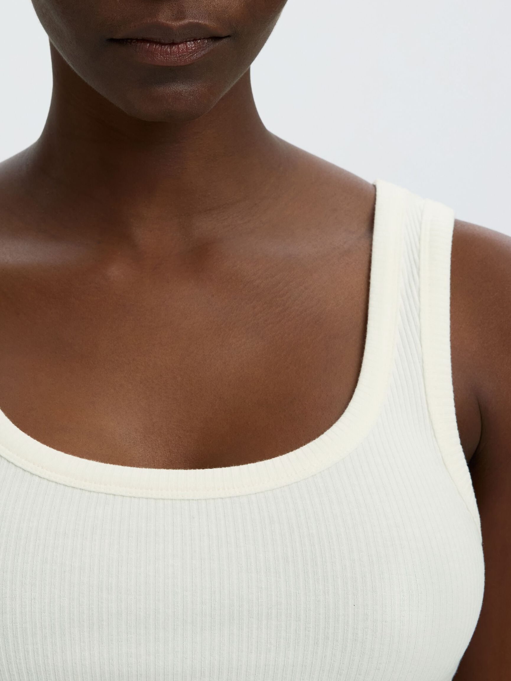 Anna U-Neck Tank - Snow White