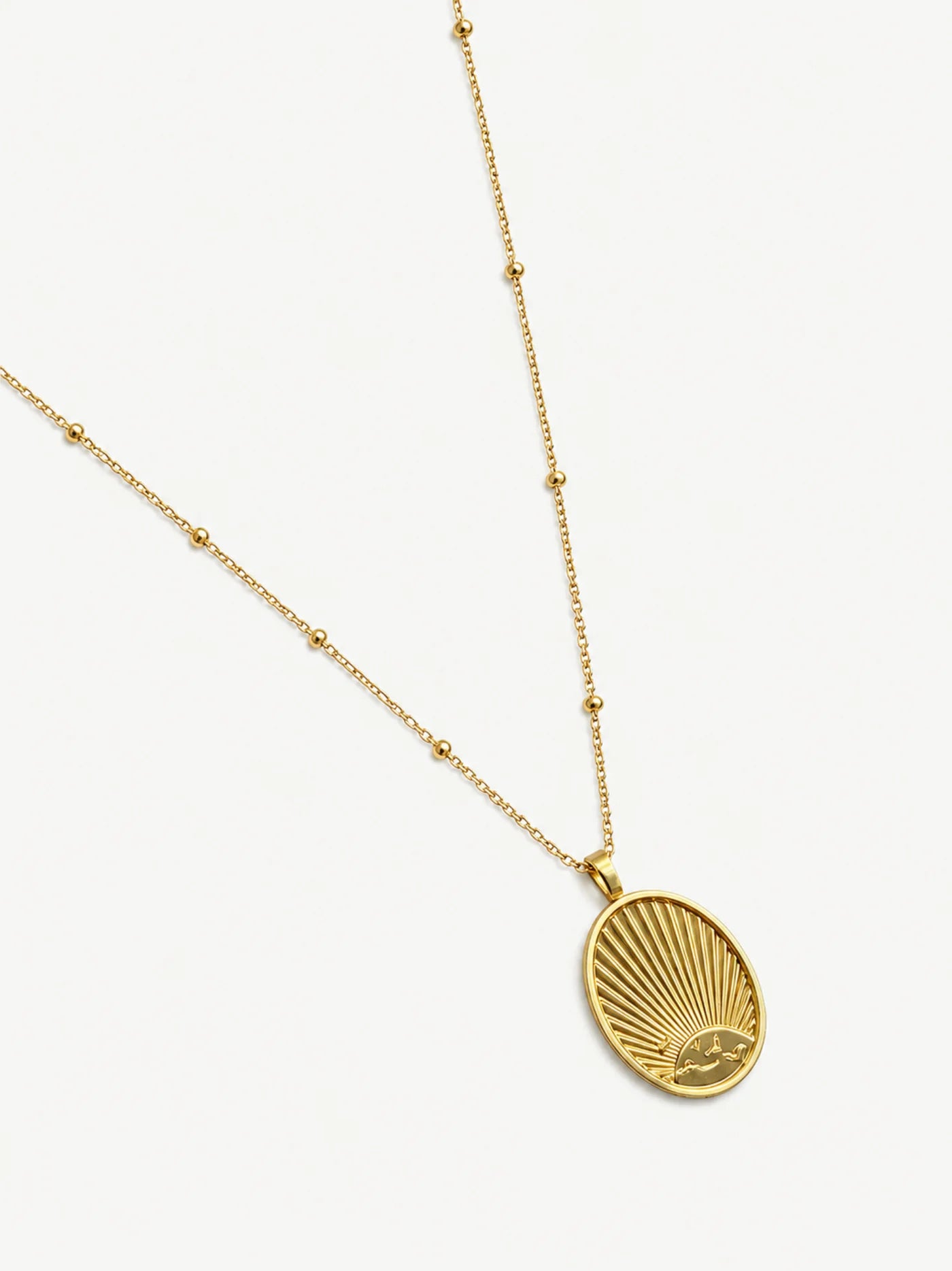 Birds Medallion Necklace - Gold