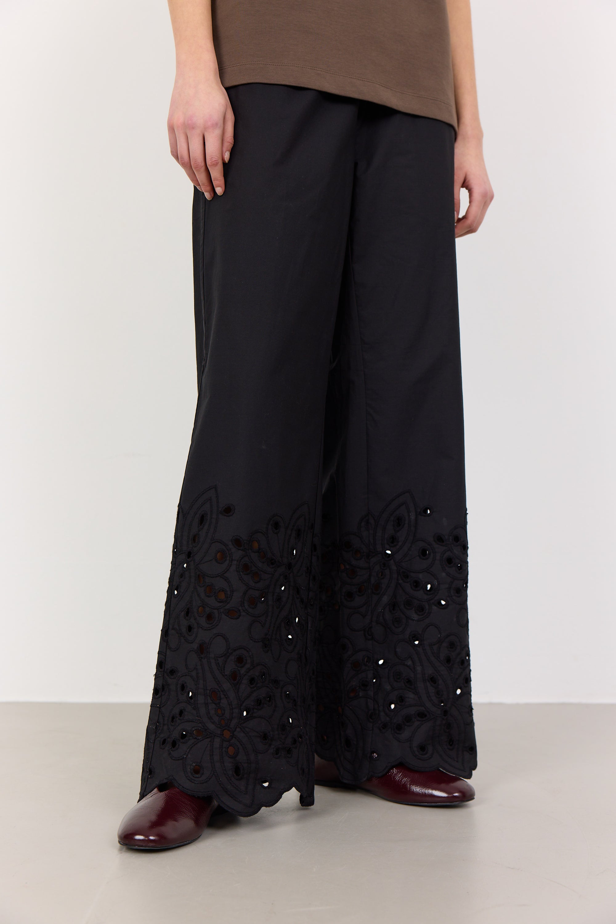 Grolet 6 Pants - Black