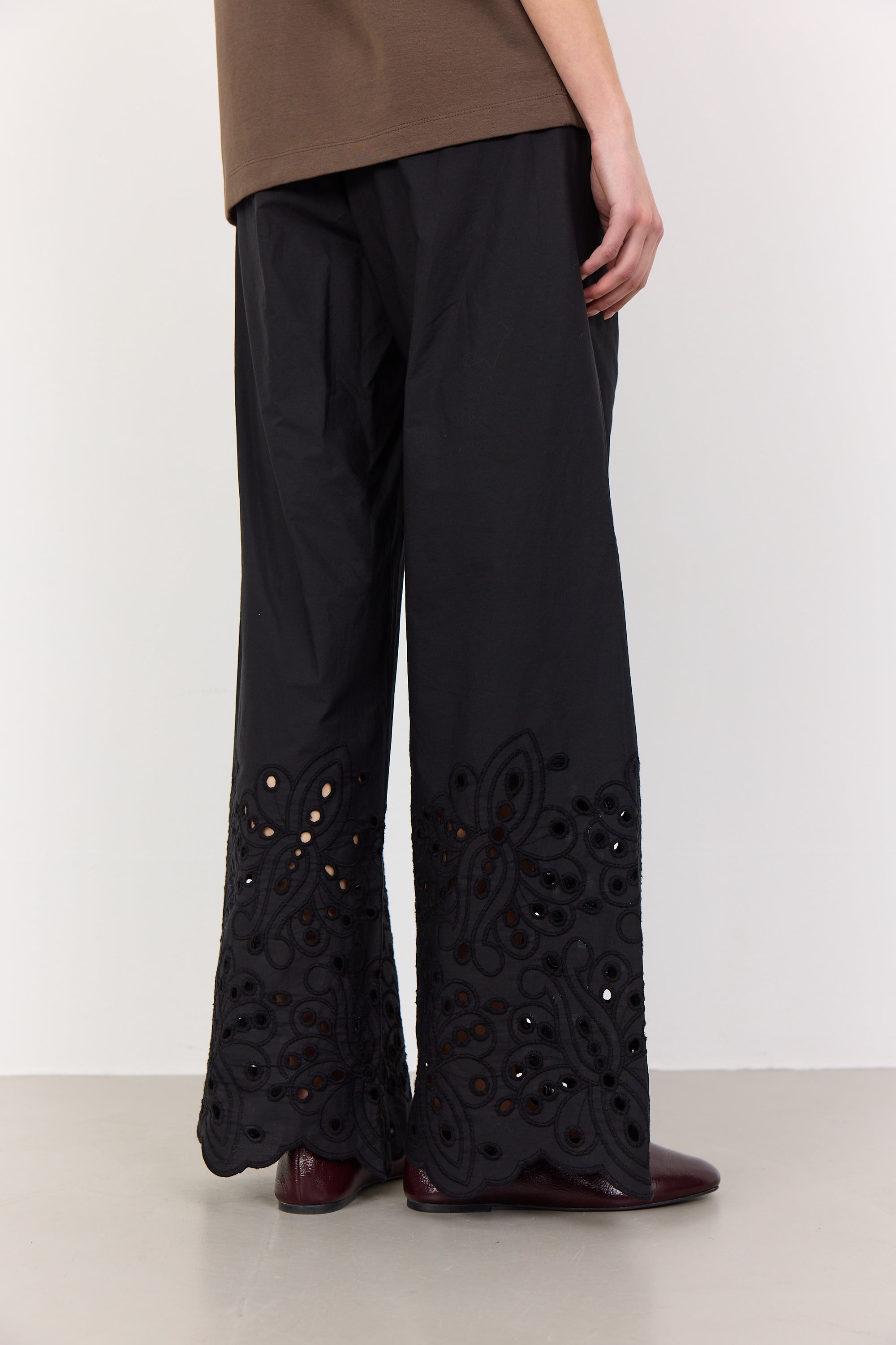 Grolet 6 Pants - Black