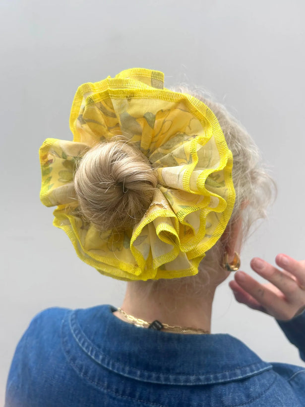 Azaria Scrunchie - Floral Yellow