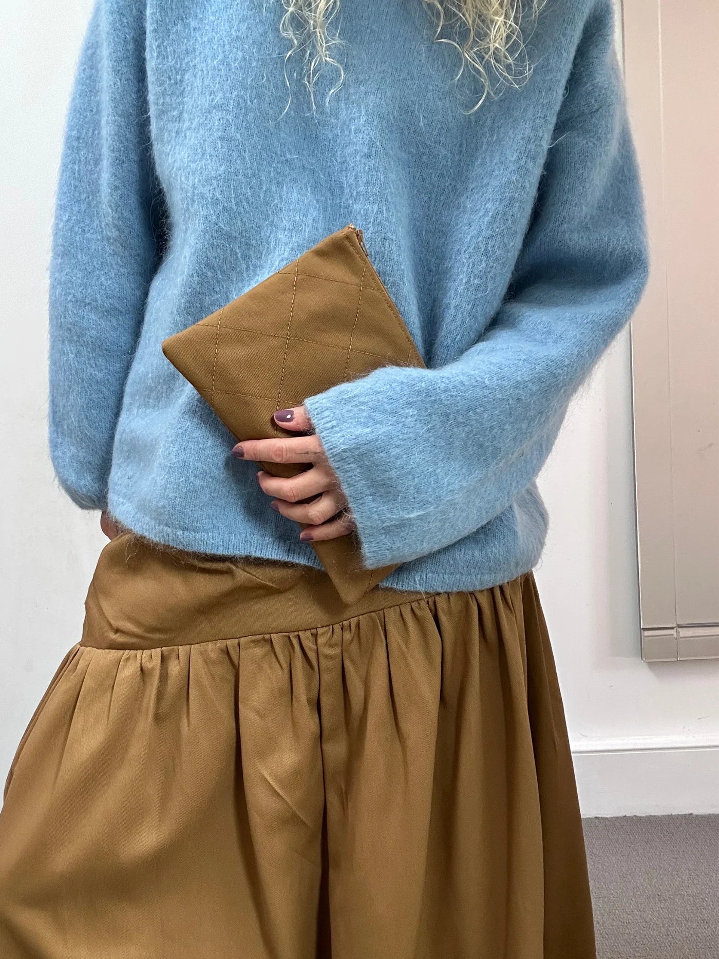 Celeste Pouch Bag - Golden Brown