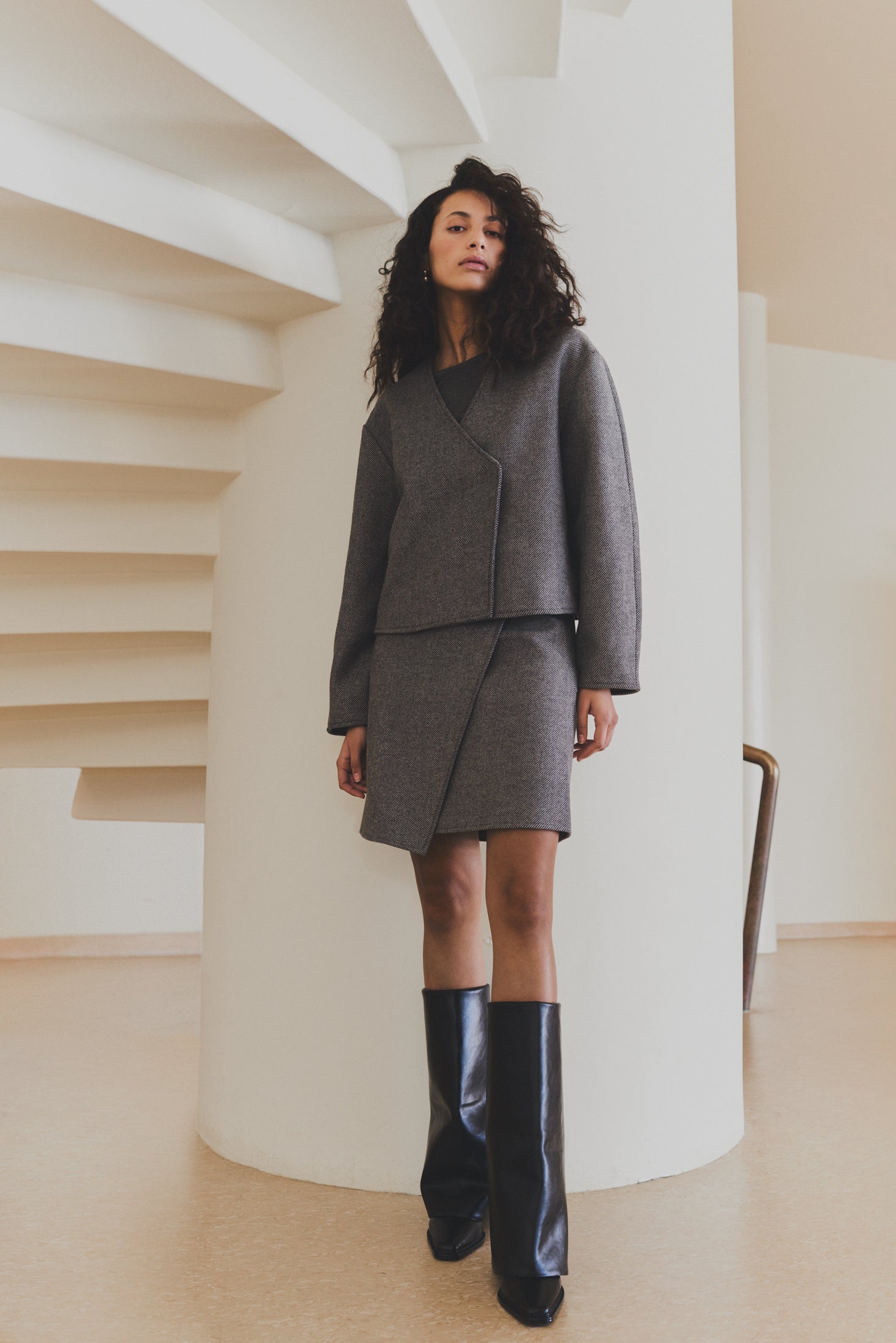 Ikki 1 Skirt - Black Herringbone