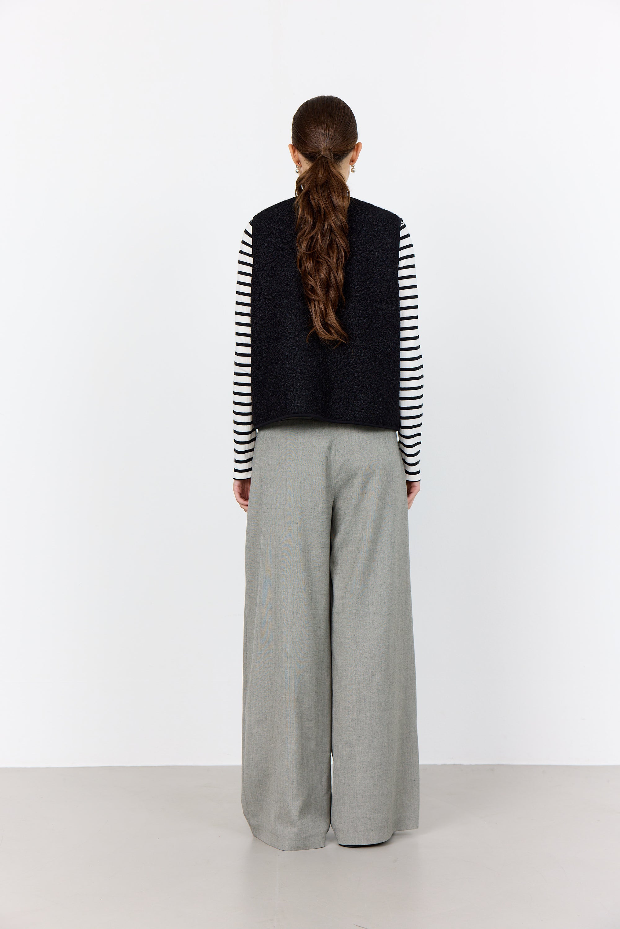 Nissa 1 Waistcoat - Black