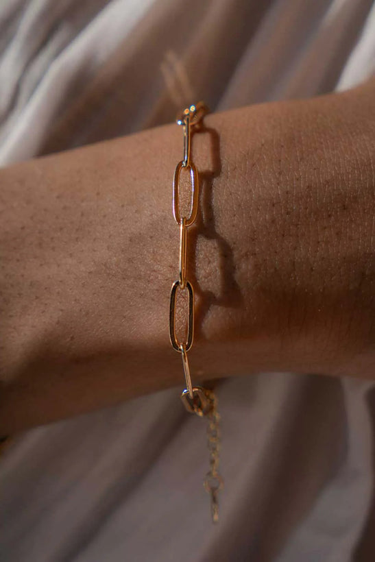 Alice Paperclip Bracelet - Gold Plating