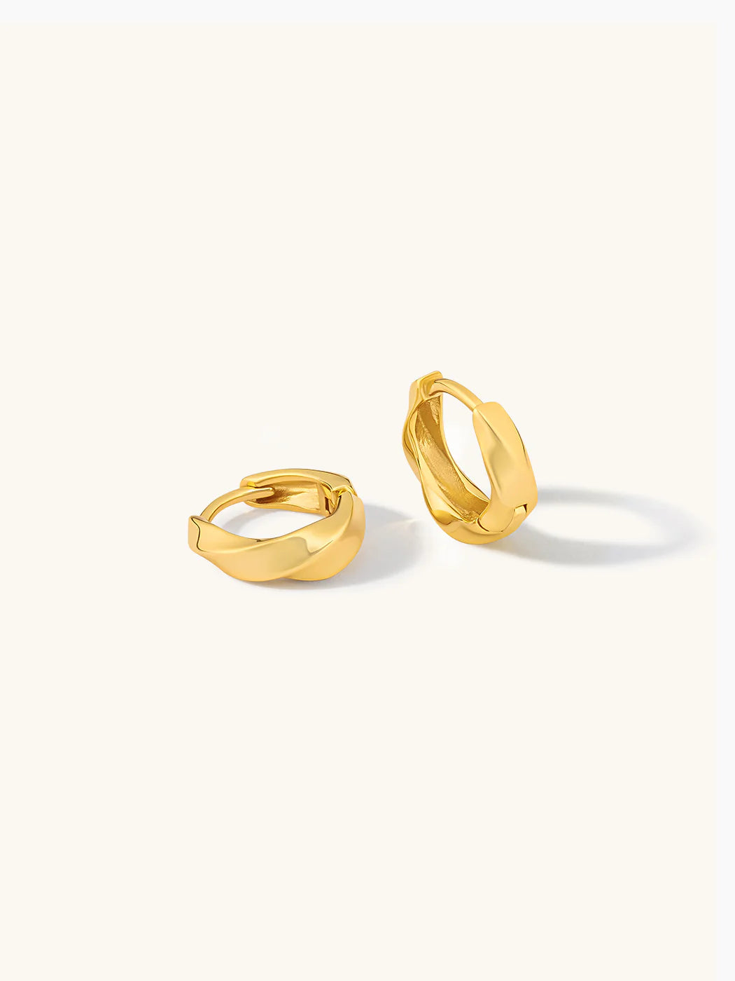Lenu Twist Earrings - Gold Plating