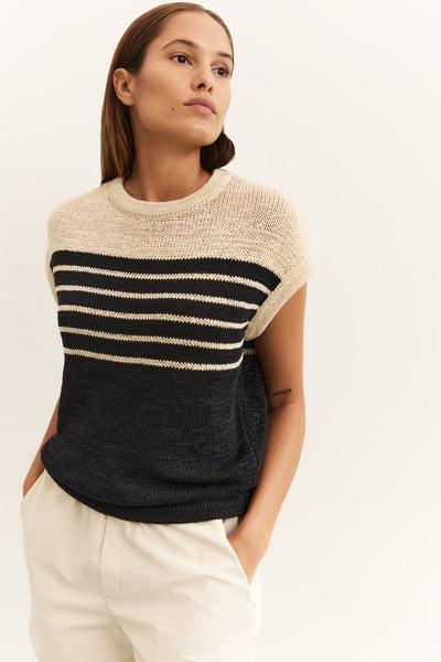 Sleeveless Knitted Top - Summer Sand Dessin