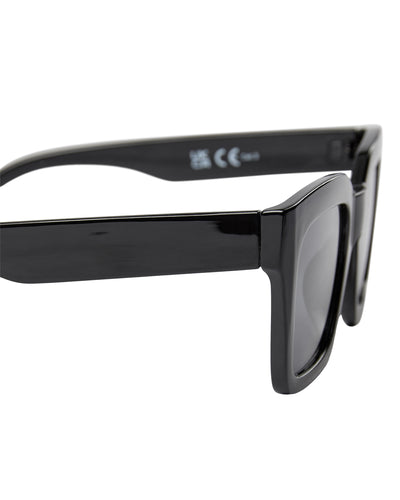 Nukourtney Sunglasses - Caviar