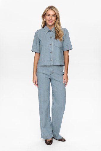 Nuerina Shirt - Medium Blue Denim