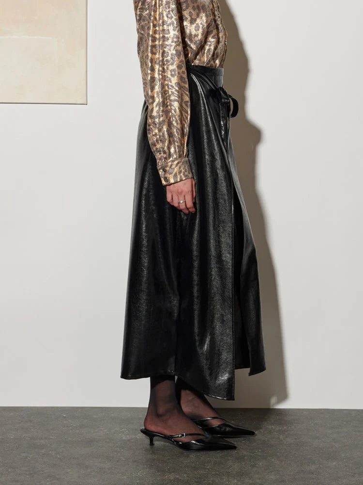 Louise Midi Skirt - Coal Black