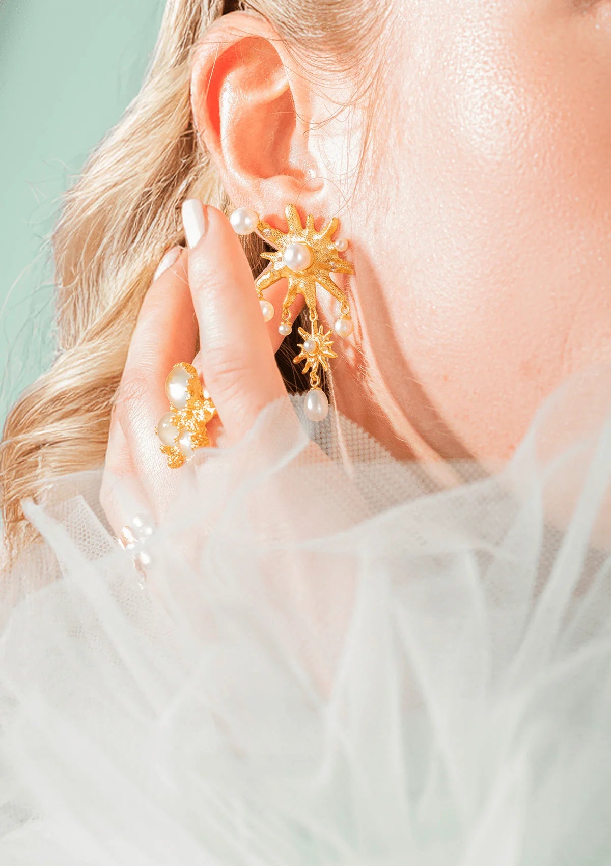 Tethy's Gilded Earrings - Gold