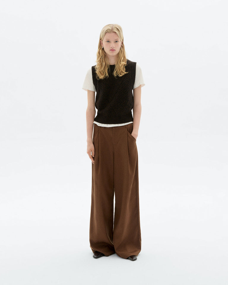 Kaia Knitted Vest - Brown