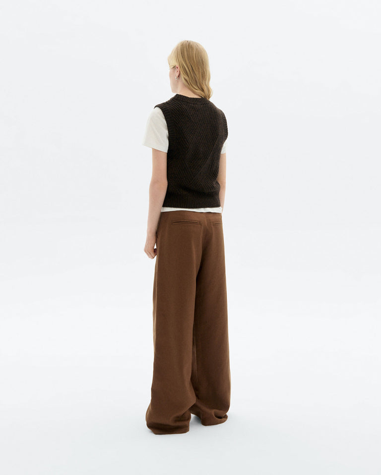 Kaia Knitted Vest - Brown