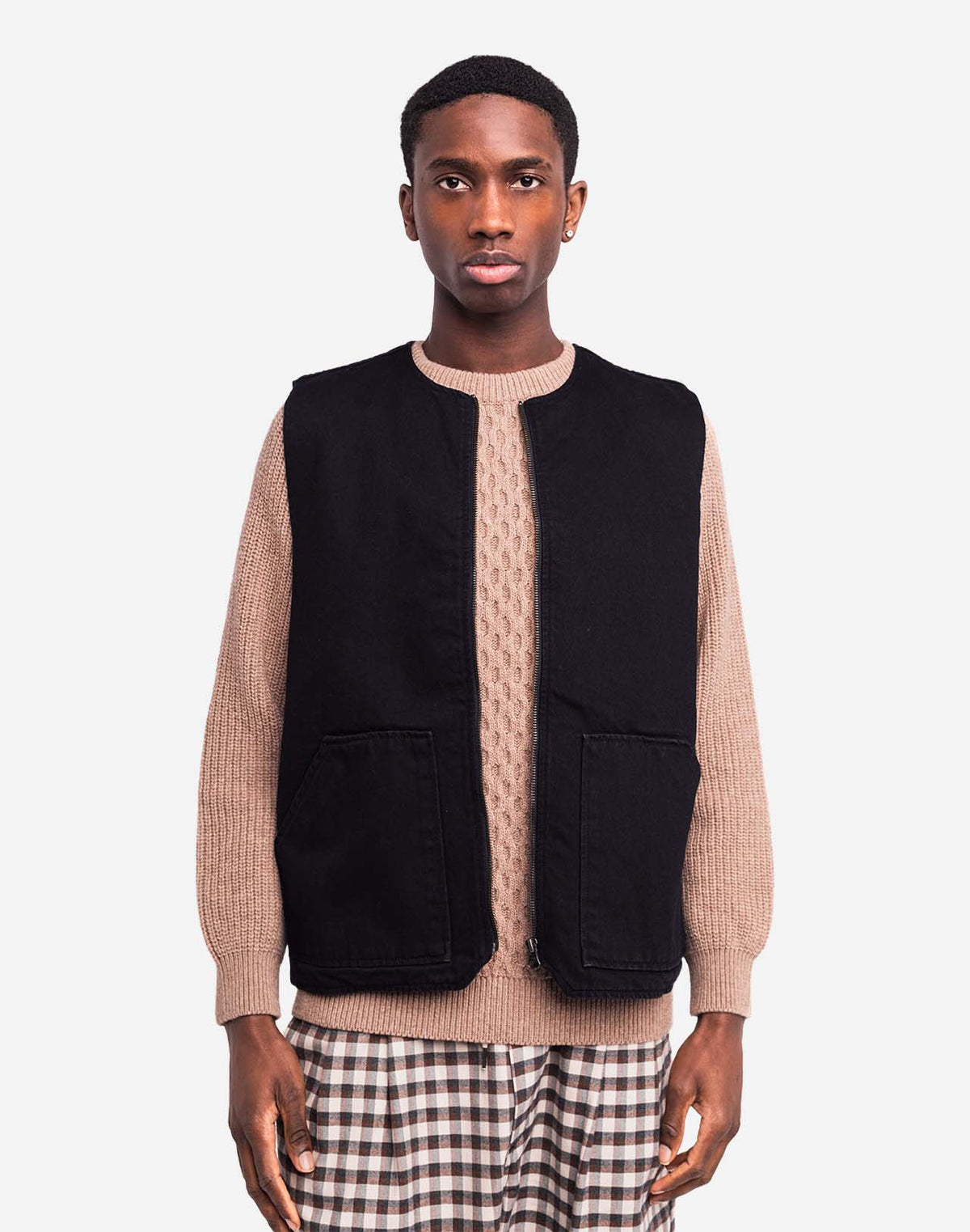 Etrille Sleeveless Jacket - Black