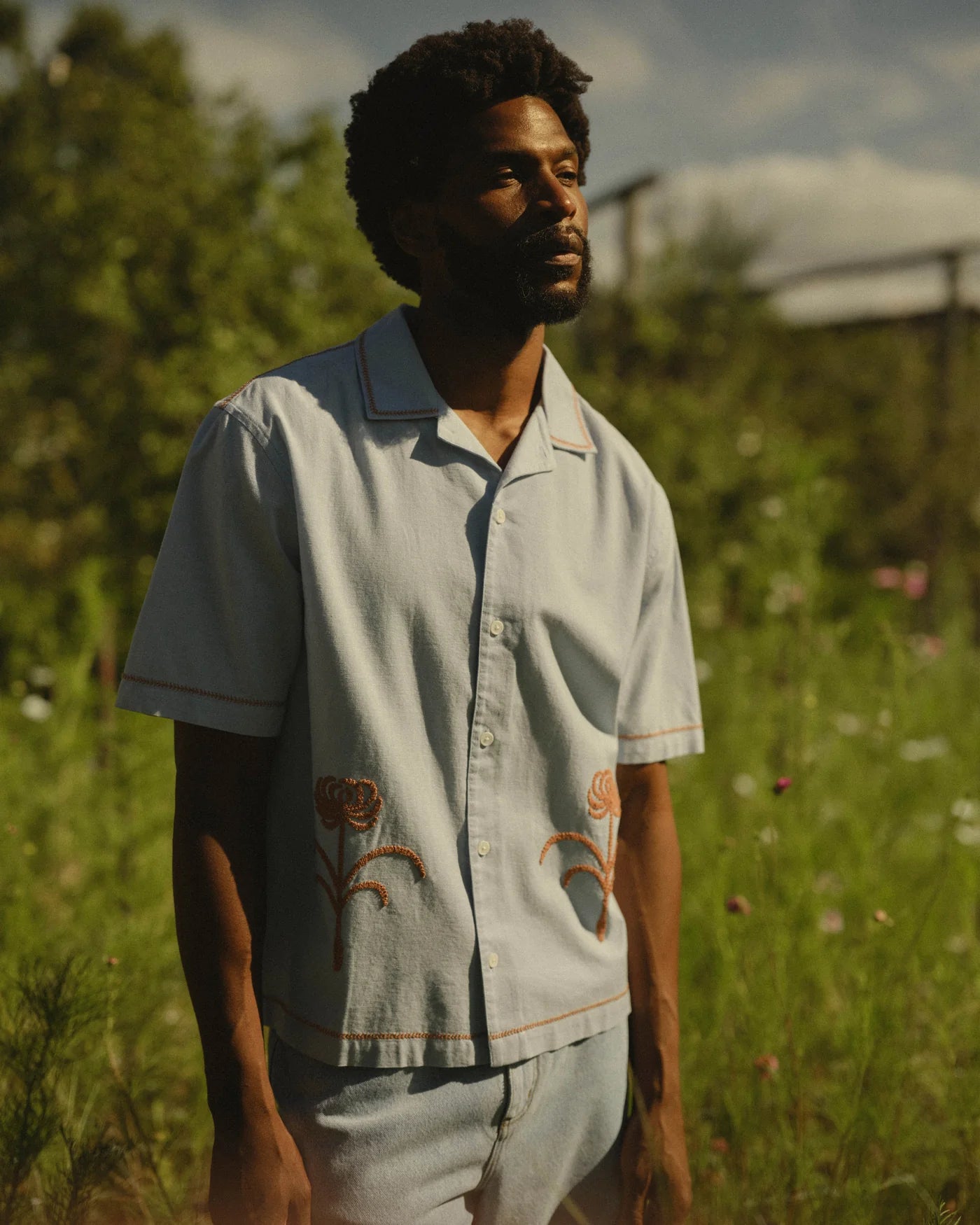 Keats Shirt Dahlia Embroidery - Light Blue / Rust