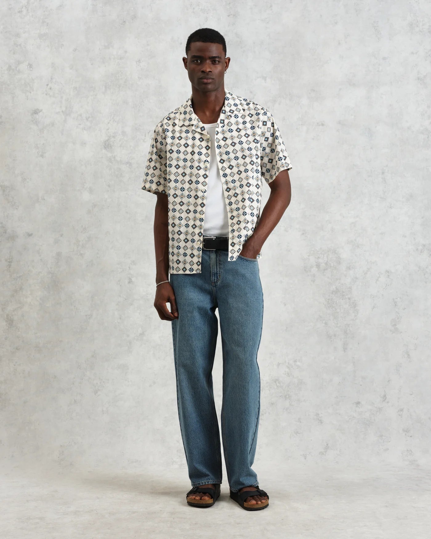 Didcot Seersucker Shirt - Ecru And Multicolour Geometric Tile
