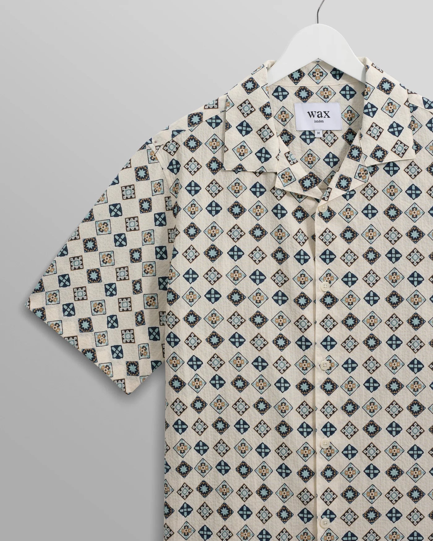 Didcot Seersucker Shirt - Ecru And Multicolour Geometric Tile