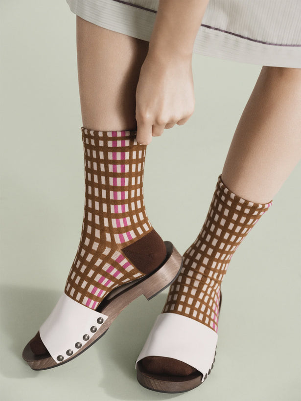 Skyscraper Stripe Crew - Brown