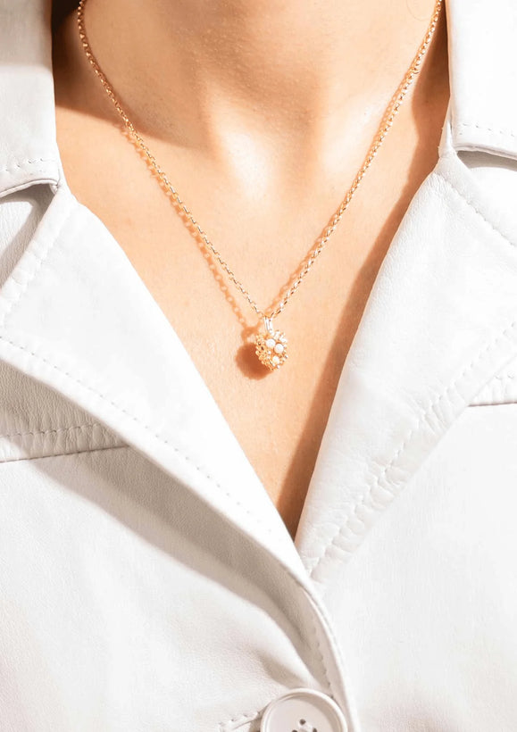 Venus Spoil Berry Gilded Necklace - Gold