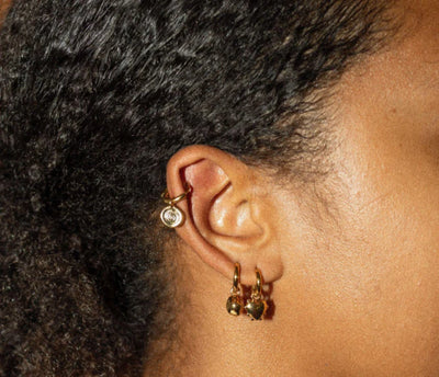 Mini Milagros Heart Earrings - Gold