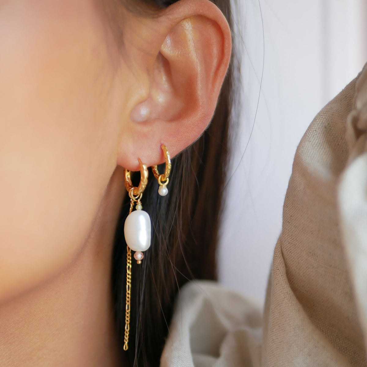Adeline Earrings - Gold/Pearl