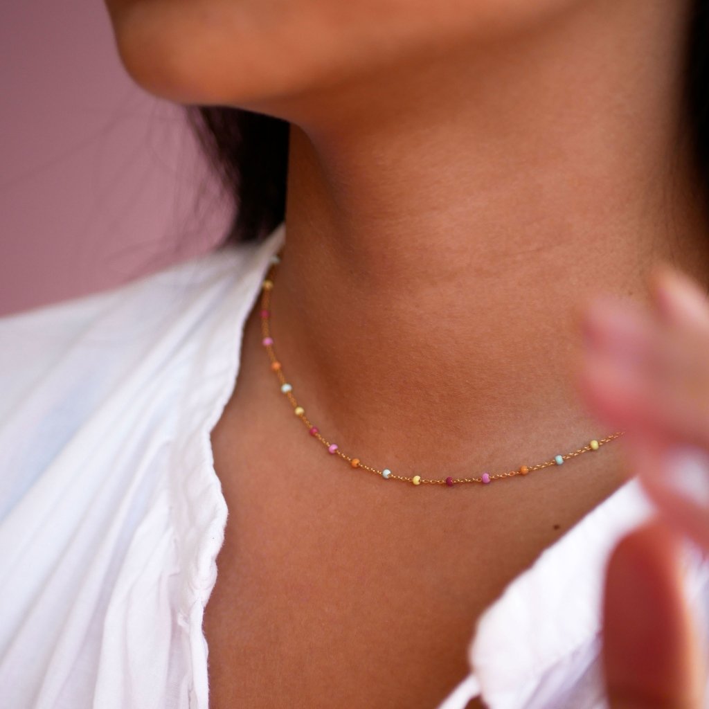 Lola shop necklace rainbow